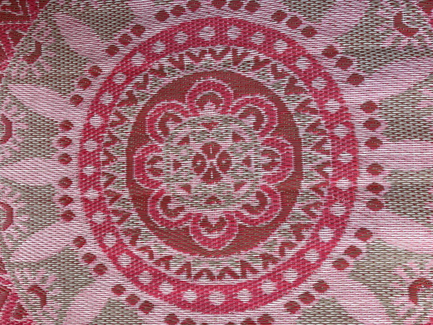 Buitenkleed rond dia 180 cm , roze / goud